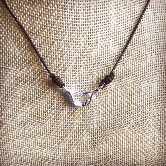 Coffee Bean’s Boutique Jewelry - 🔴3/$15 NEW Silver Love Sign Leather Choker